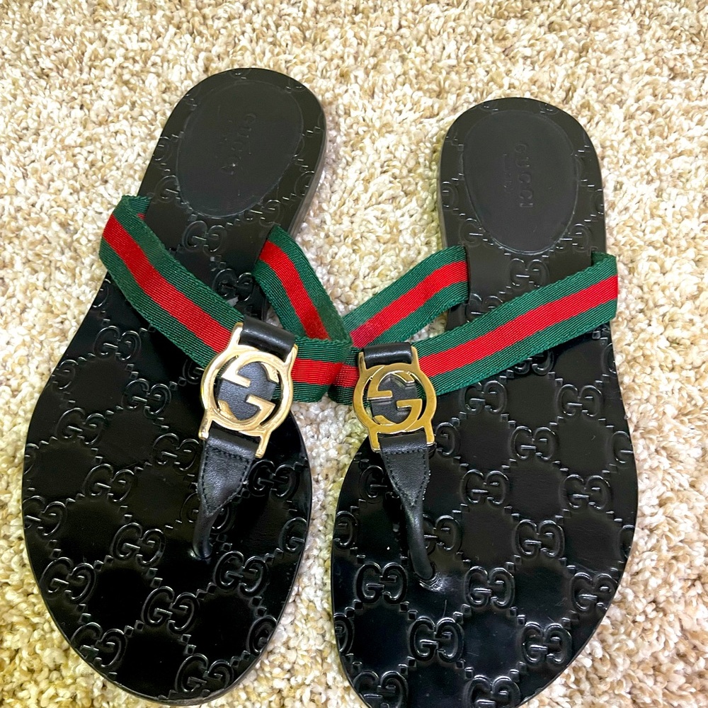 Gucci flip flops